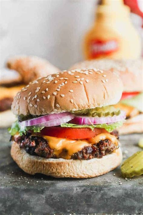 Classic Juicy Hamburger Recipe .